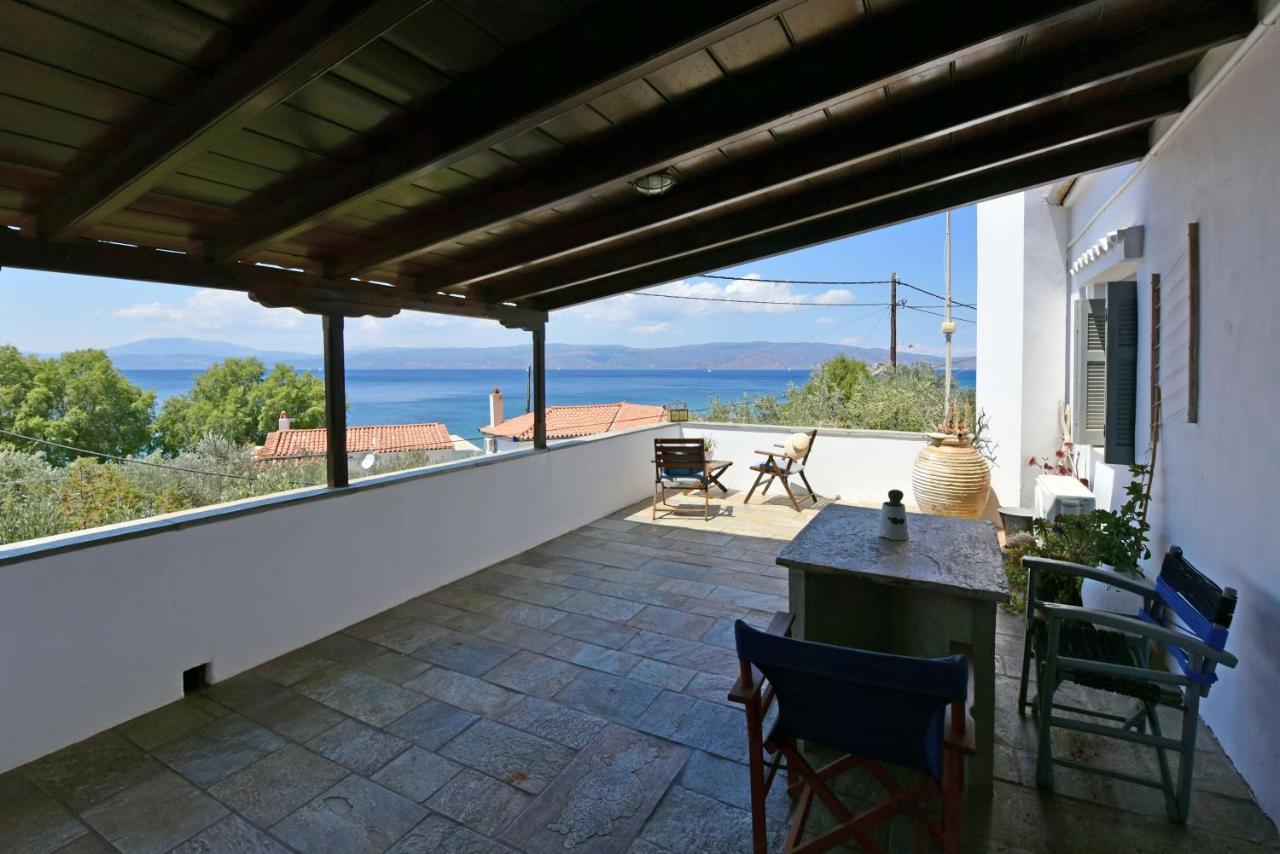 Nelly's Coastal Family House Holiday home Hydra (Saronic Islands)