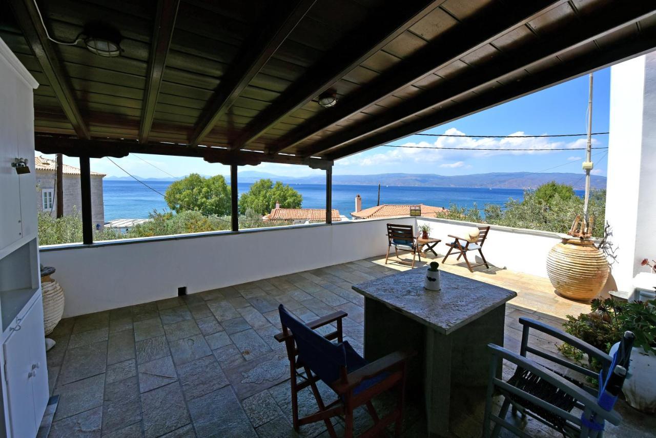 Holiday home Nelly's Coastal Family House